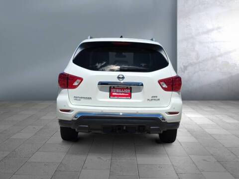 2018 Nissan Pathfinder Platinum