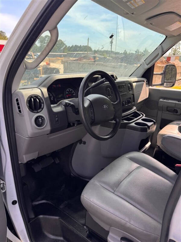 2019 Ford E-Series