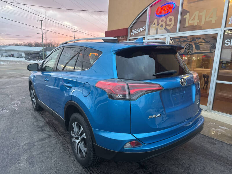2016 Toyota RAV4 LE