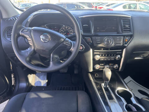 2019 Nissan Pathfinder SL