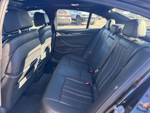 2018 BMW 5 Series 540i