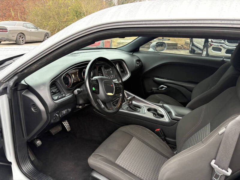 2020 Dodge Challenger SXT