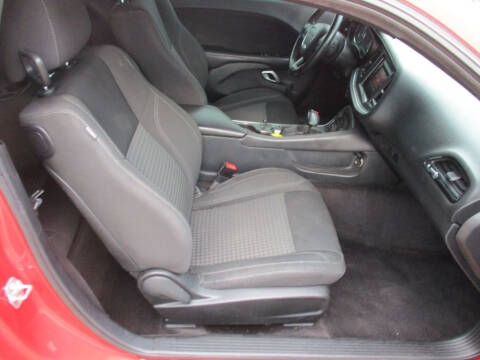 2016 Dodge Challenger SXT