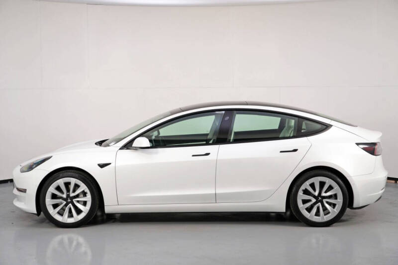 2021 Tesla Model 3 Standard Range Plus