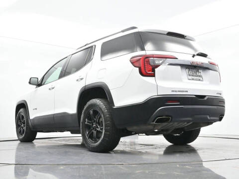 2023 GMC Acadia AT4