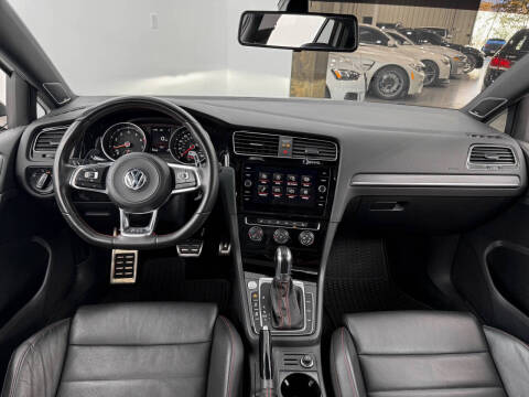 2019 Volkswagen Golf GTI SE