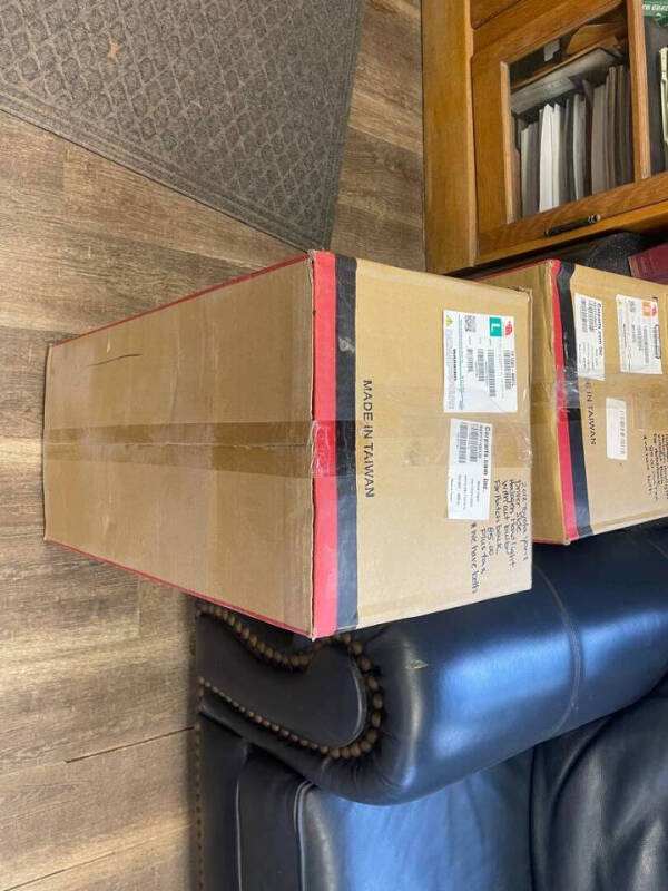 2012 Toyota YARIS DRIVERS SIDE HEAD LIGHT