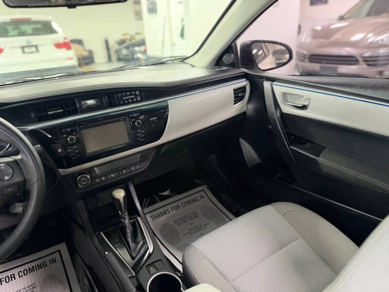 2016 Toyota Corolla LE Plus