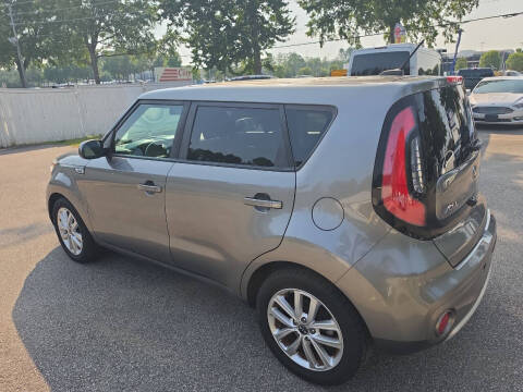 2018 Kia Soul +