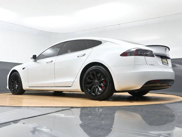 2020 Tesla Model S Performance