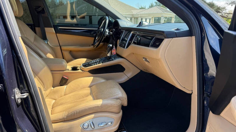 2018 Porsche Macan