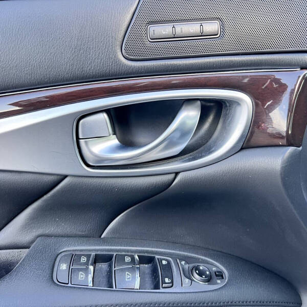 2018 Infiniti Q70 3.7 Luxe