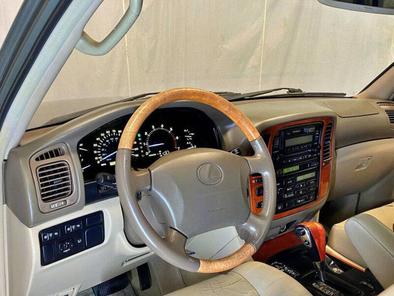 2000 Lexus LX 470