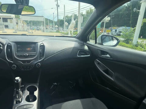 2017 Chevrolet Cruze LT Auto