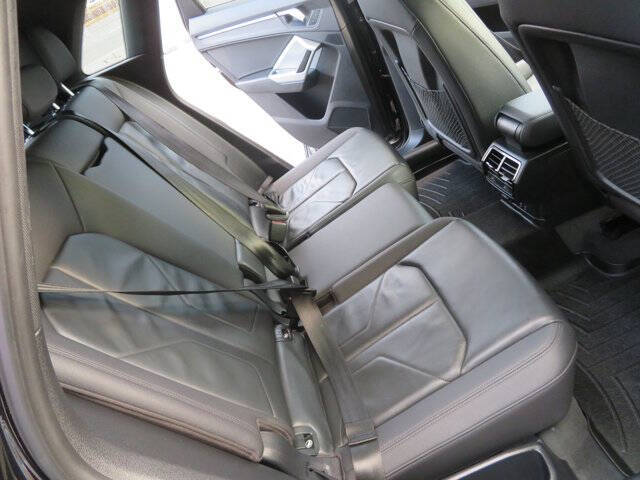 2020 Audi Q3 quattro Premium 45 TFSI