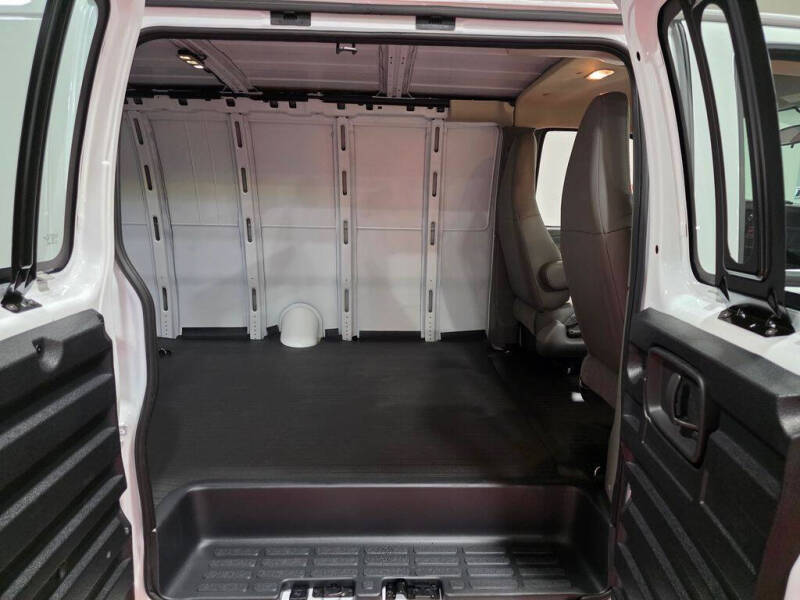 2026 GMC Savana 3500