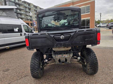 2019 Can-Am Defender Max