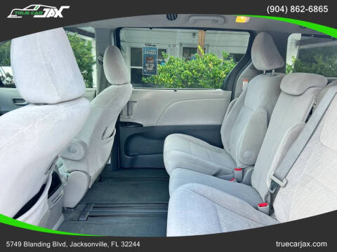 2015 Toyota Sienna