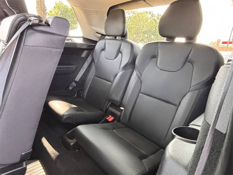 2023 Volvo XC90 B5 Plus Bright Theme