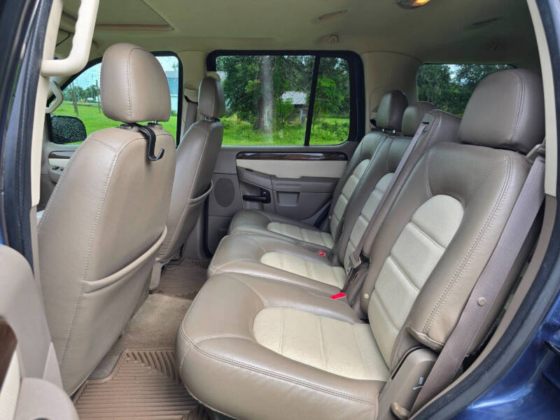 2004 Ford Explorer Eddie Bauer