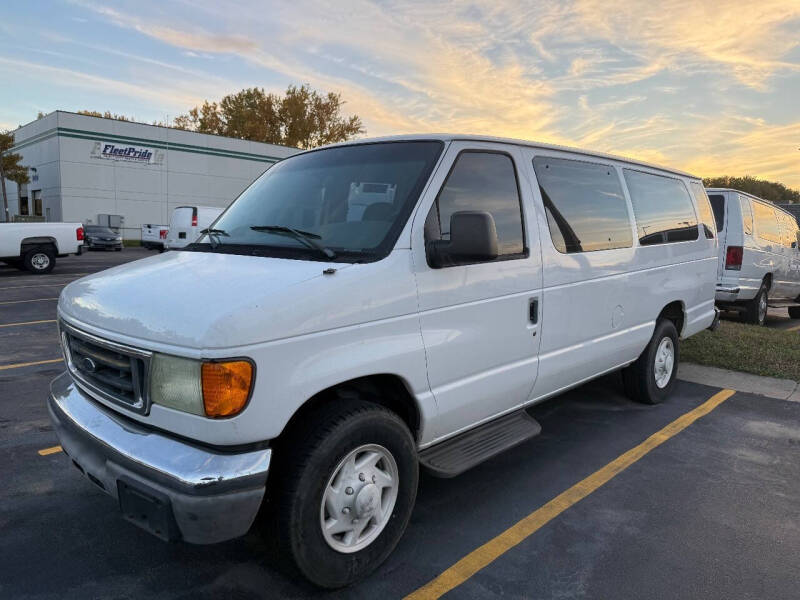 2004 Ford E-Series E-350 SD