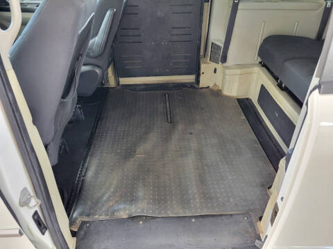 2010 Dodge WHEELCHAIR VAN