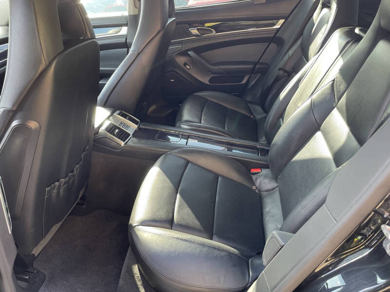 2014 Porsche Panamera 4S