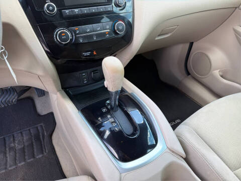 2015 Nissan Rogue