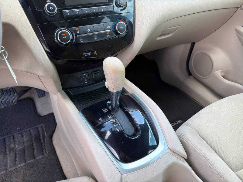 2015 Nissan Rogue
