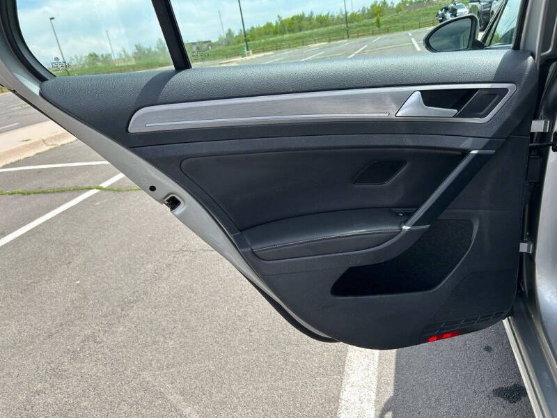 2016 Volkswagen Golf