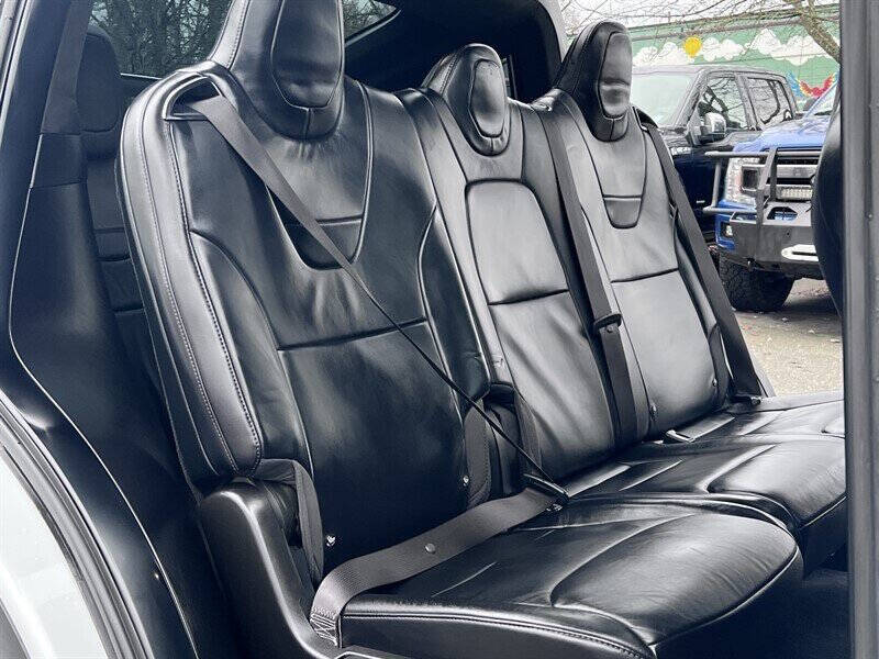 2017 Tesla Model X 75D