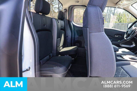 2025 Nissan Frontier SV