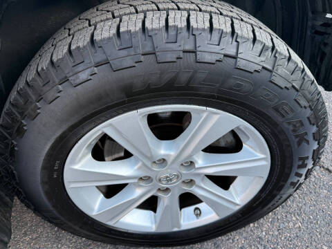 2011 Toyota Highlander SE