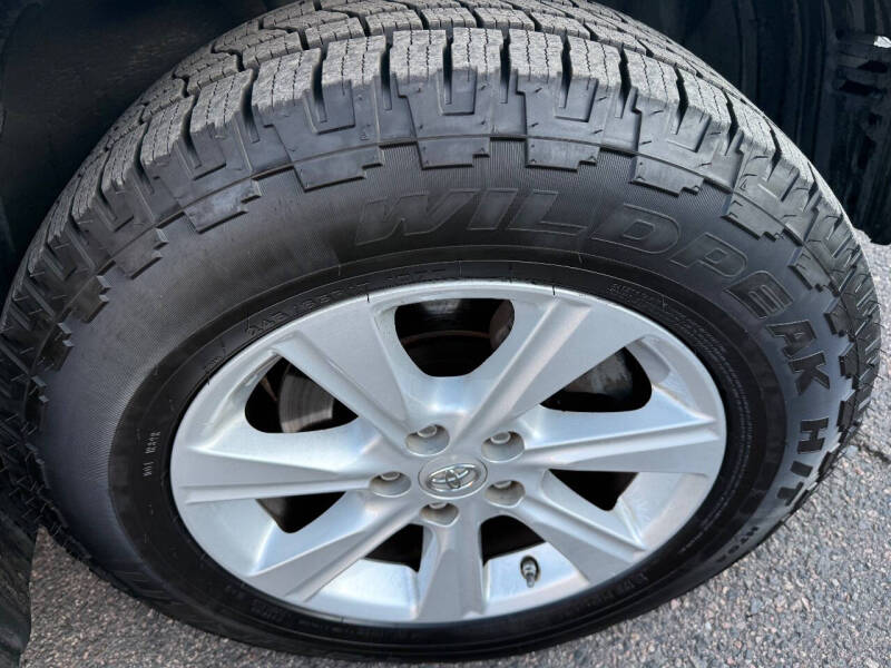 2011 Toyota Highlander SE