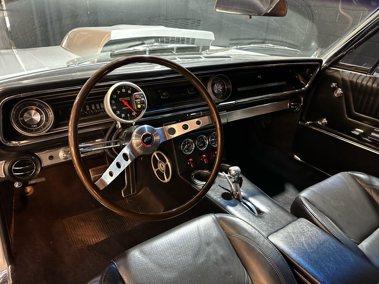 1965 Chevrolet Impala 14