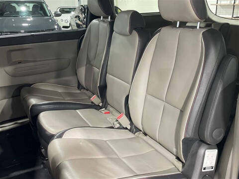 2018 Kia Sedona LX