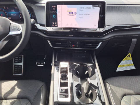 2026 Volkswagen Atlas Cross Sport SEL Premium R-Line 4Motion