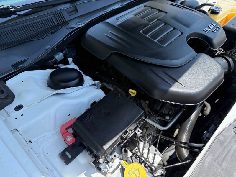 2017 Dodge Charger SXT