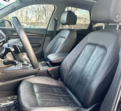 2018 Audi Q5 2.0T quattro Premium Plus