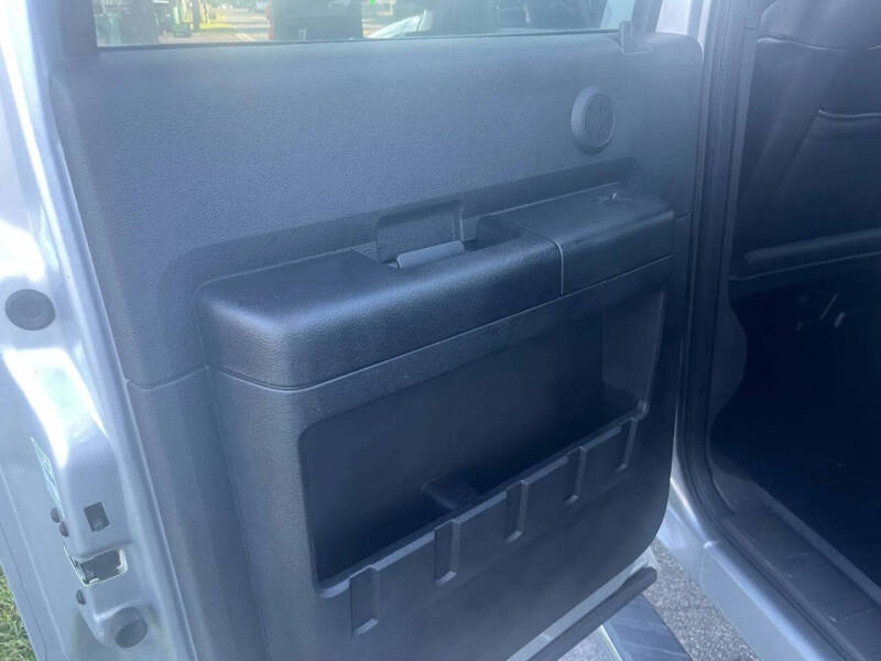 2011 Ford F-350 Super Duty Lariat