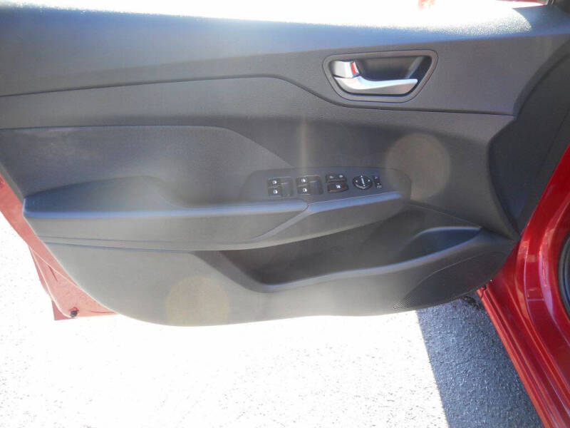 2019 Hyundai Accent SE