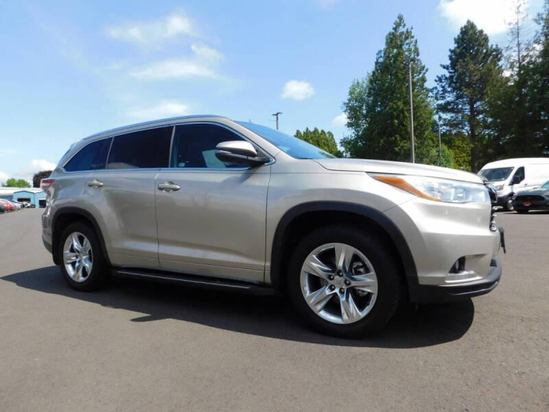 2014 Toyota Highlander Limited's photo