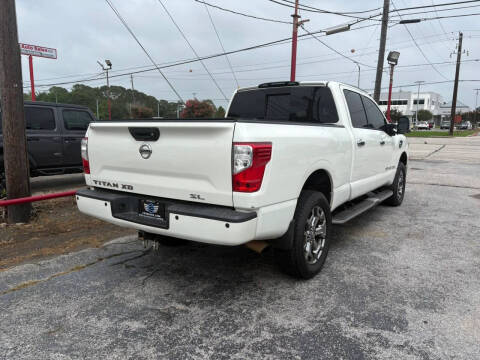 2017 Nissan Titan XD