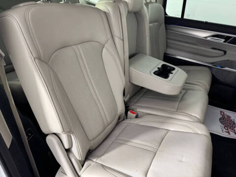 2023 Jeep Grand Wagoneer