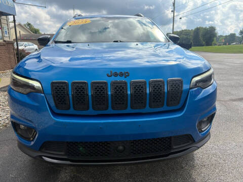 2023 Jeep Cherokee Altitude Lux