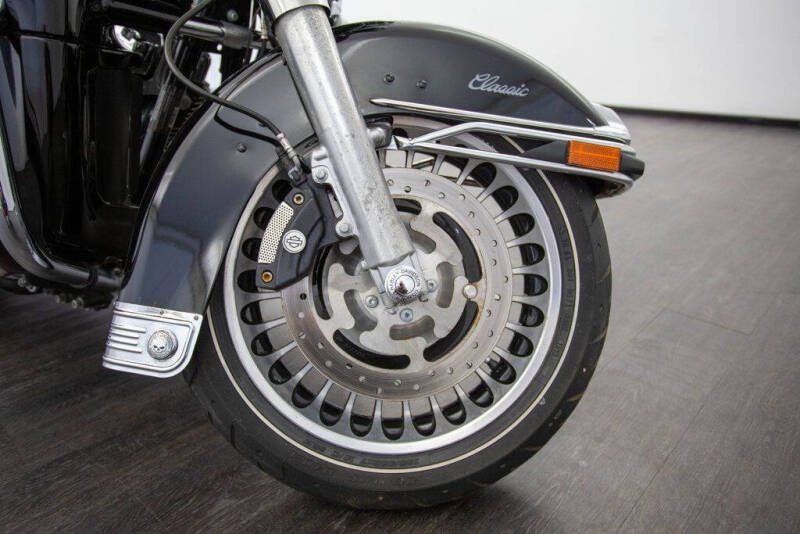 2010 Harley-Davidson FLHTC