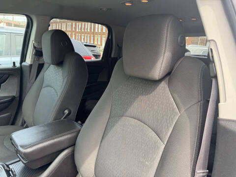 2015 GMC Acadia SLE-2