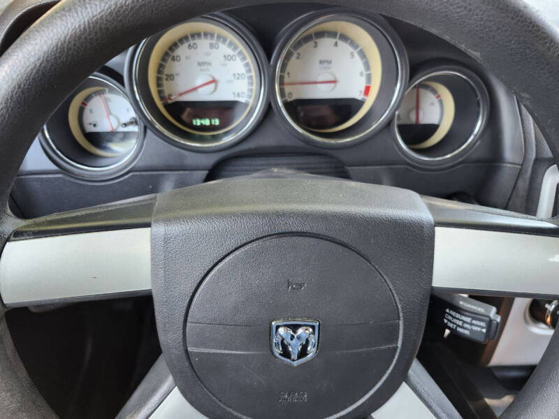 2010 Dodge Challenger SE