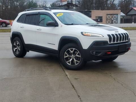 2016 Jeep Cherokee for sale at Betten Baker Preowned Center in Twin Lake MI
