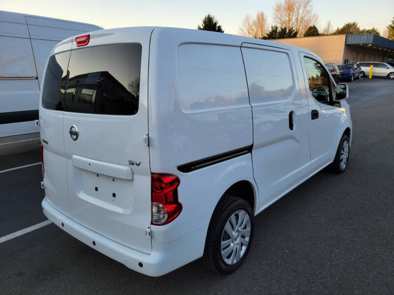 2021 Nissan NV200 SV photo 6